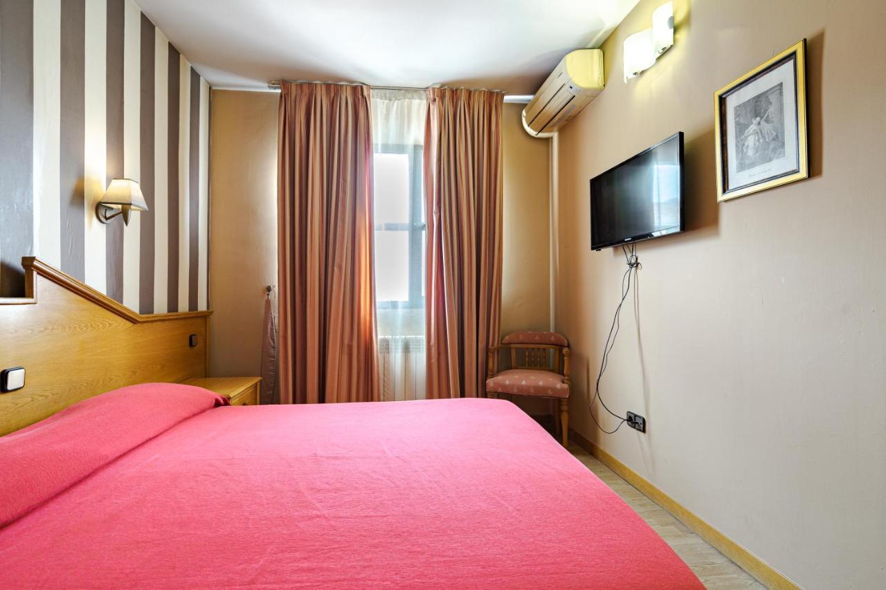 Hostal Don Juan Meco Eksteriør bilde